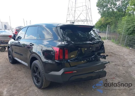 2021 Kia Sorento Lx z USA, uszkodzony, nr VIN 5XYRGDLC7MG016535